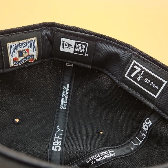 Atlanta Braves Hat Cap New Era Fitted Size 7 1/4 Chief Noc-A-Homa Cooperstown - Picture 9 of 9